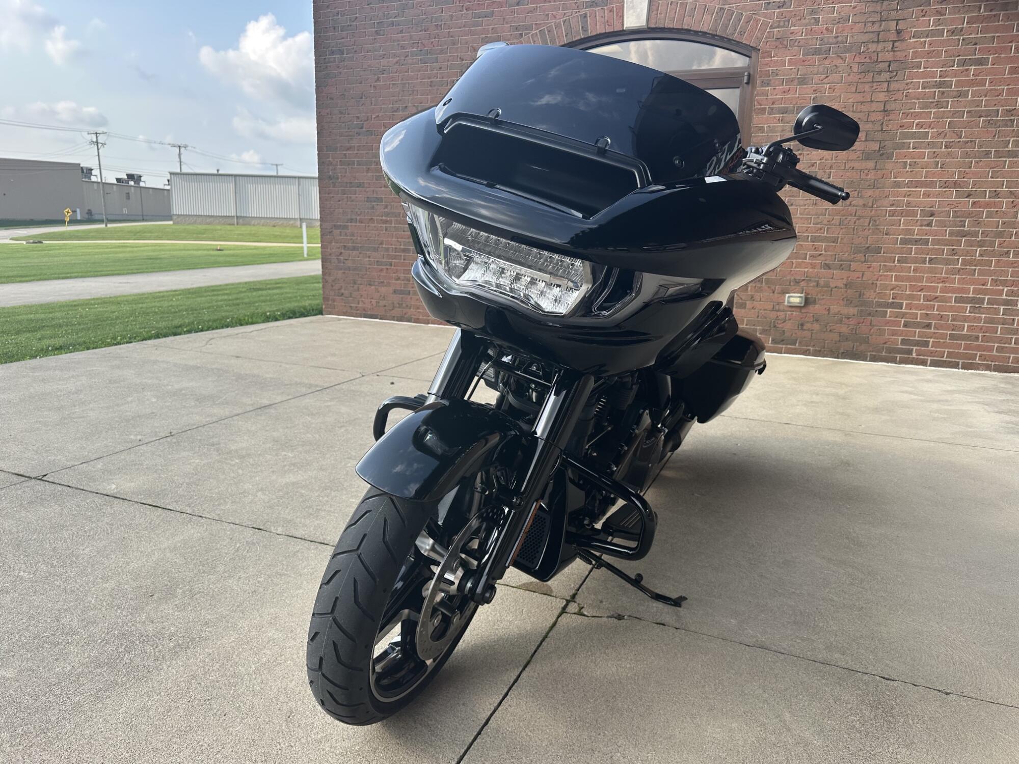 2026 Harley-Davidson Road Glide FLTRX, photo 9
