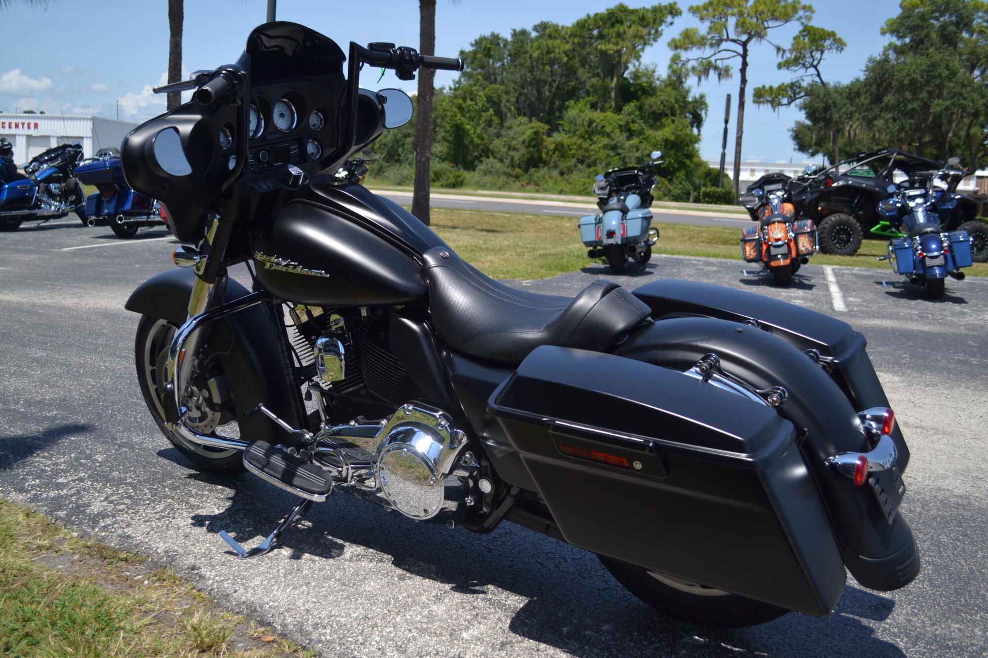 2010 Harley-Davidson® Street Glide® - FLHX, photo 15