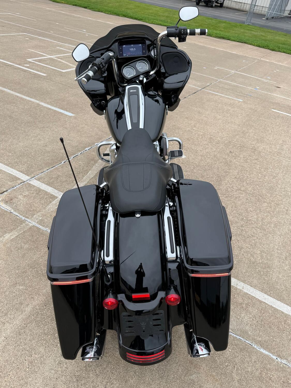 2021 Harley-Davidson® Road Glide® Special Vivid Black, photo 7
