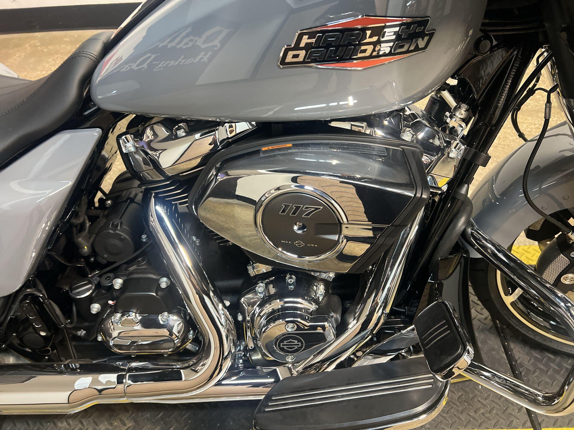 2026 Harley-Davidson® Street Glide® FLHX, photo 12