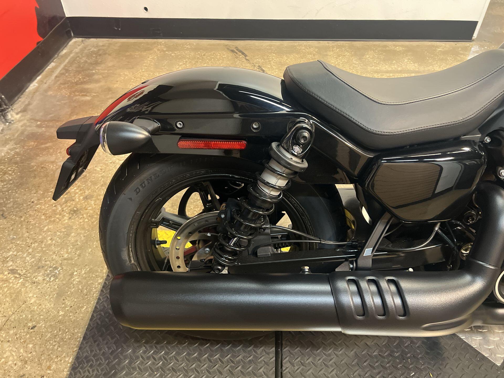 2026 Harley-Davidson® Nightster® RH975, photo 16