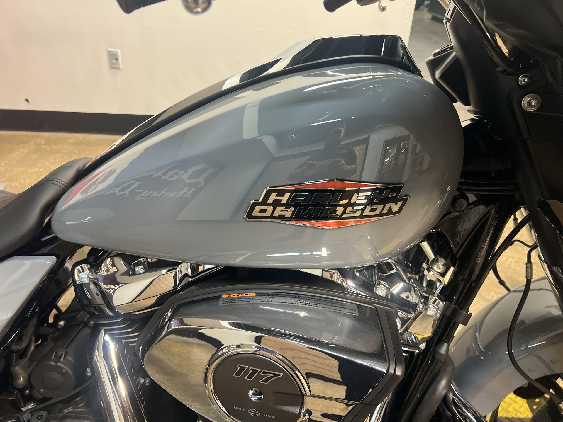 2026 Harley-Davidson® Street Glide® FLHX, photo 13