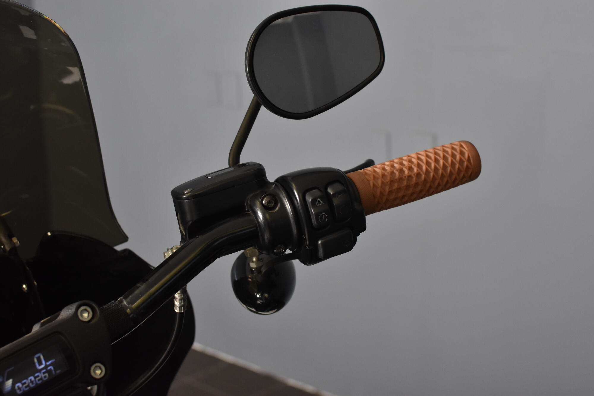 2019 Harley-Davidson® Street Bob® Vivid Black FXBB, photo 19