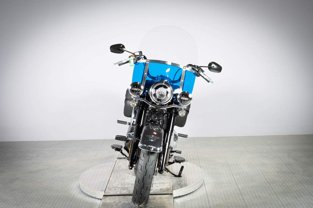 2026 Harley-Davidson® Heritage Classic FLHC, photo 3