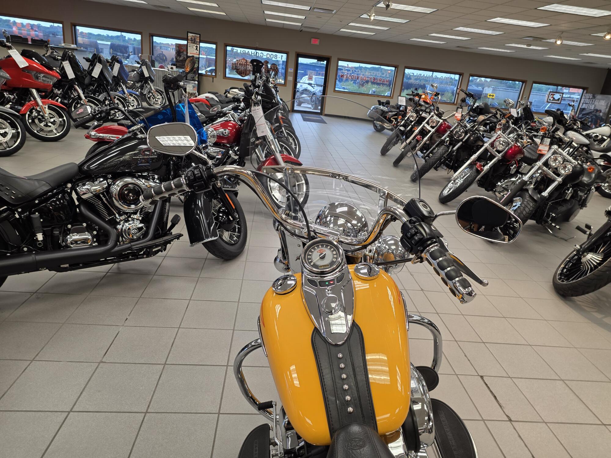 FLSTC 2011 Heritage Softail® Classic, photo 21