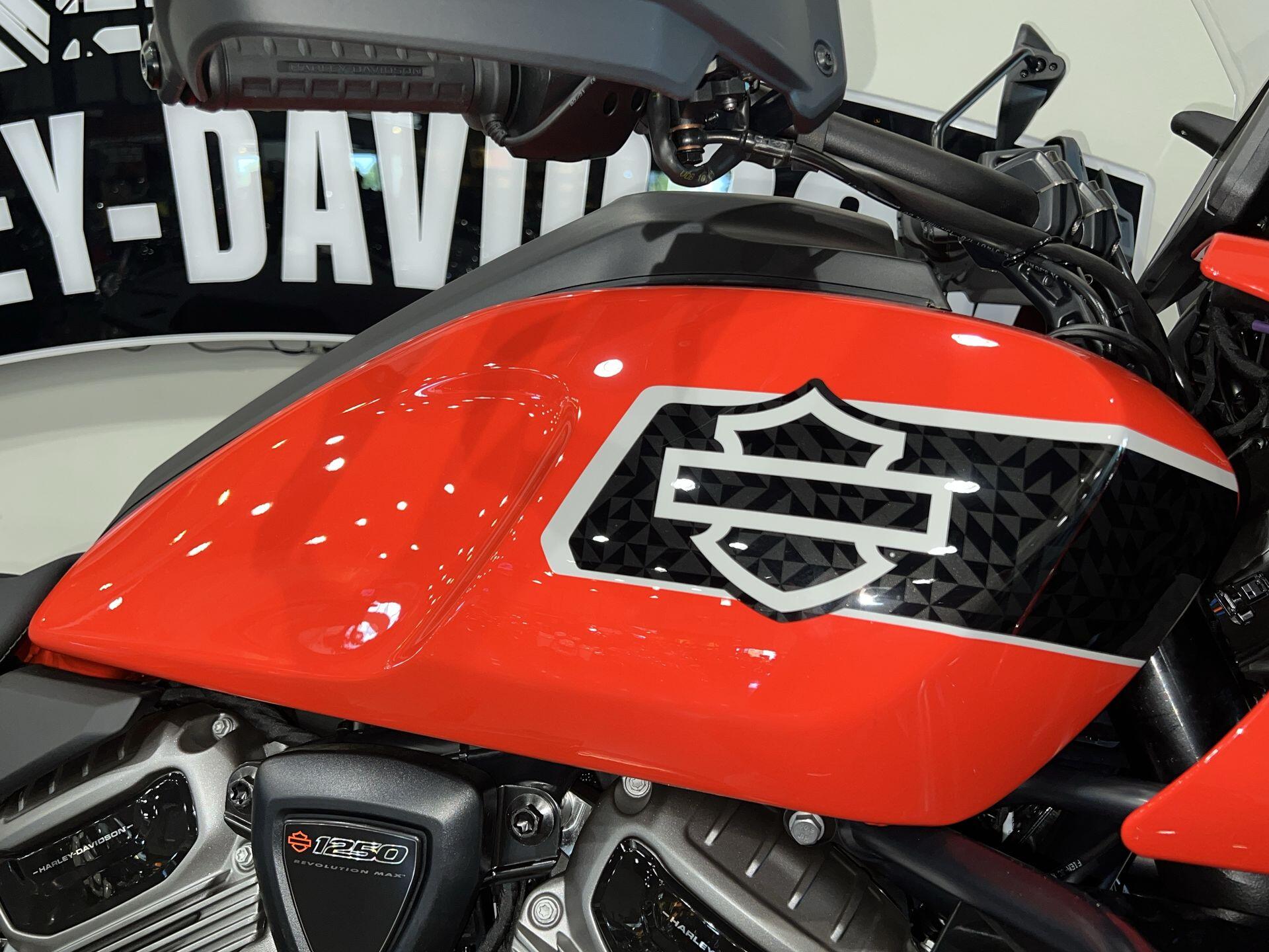 2026 Harley-Davidson® Pan America® 1250 Special RA1250S, photo 5