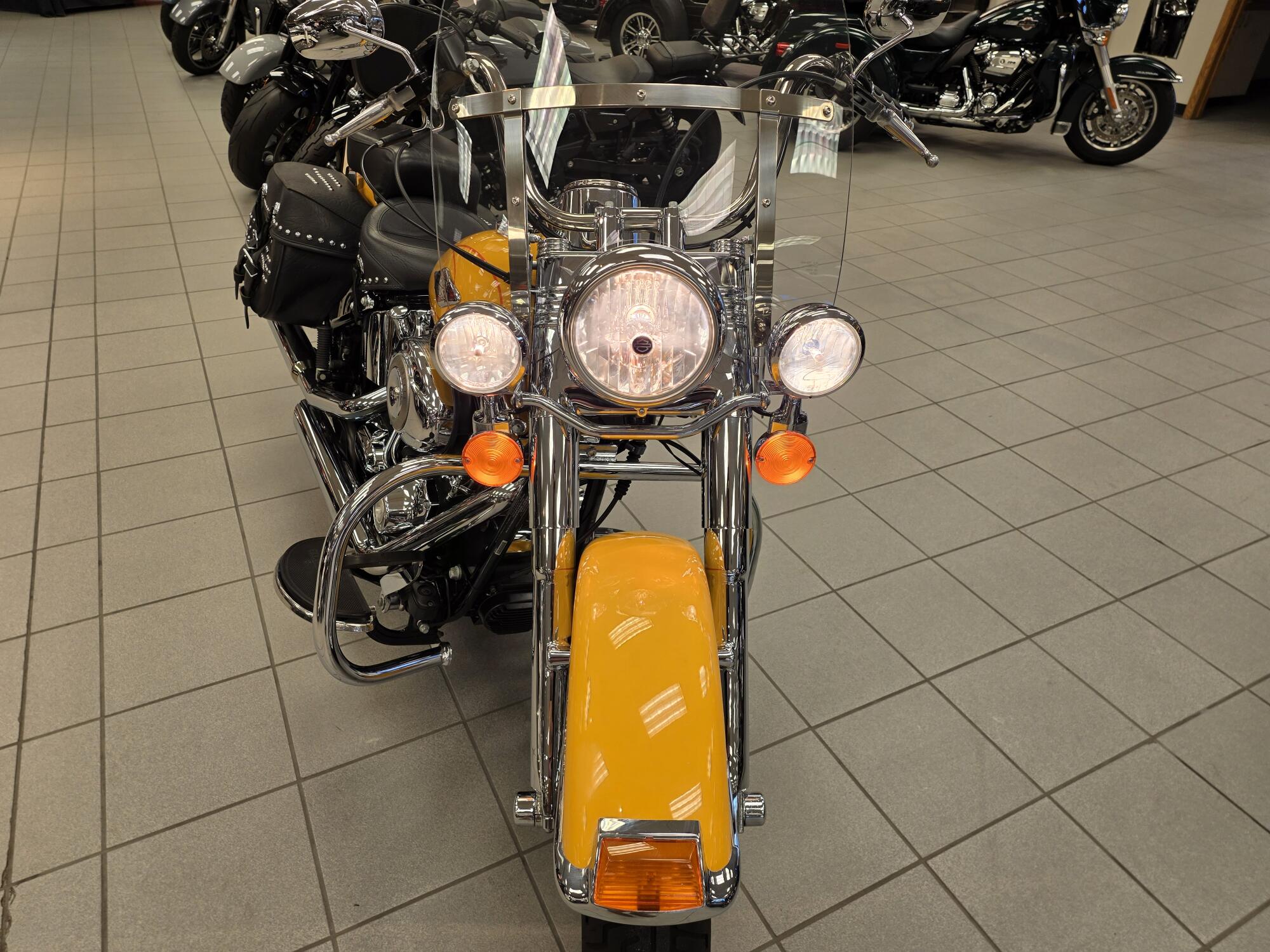 FLSTC 2011 Heritage Softail® Classic, photo 20