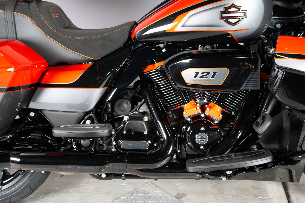 2026 Harley-Davidson® CVO Street Glide Limited FLHXLSE, photo 4