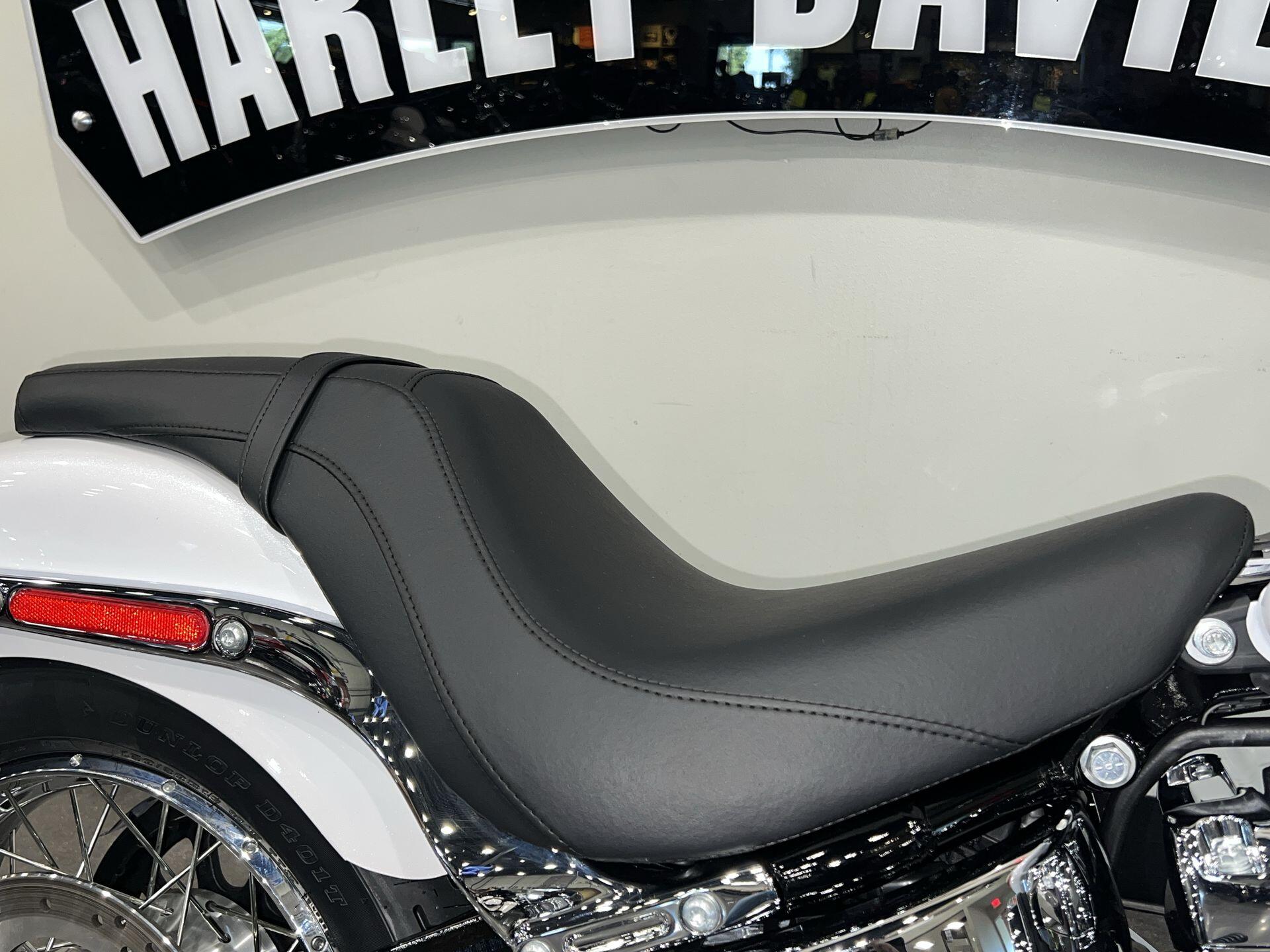 2026 Harley-Davidson® Super Glide® FXD, photo 6