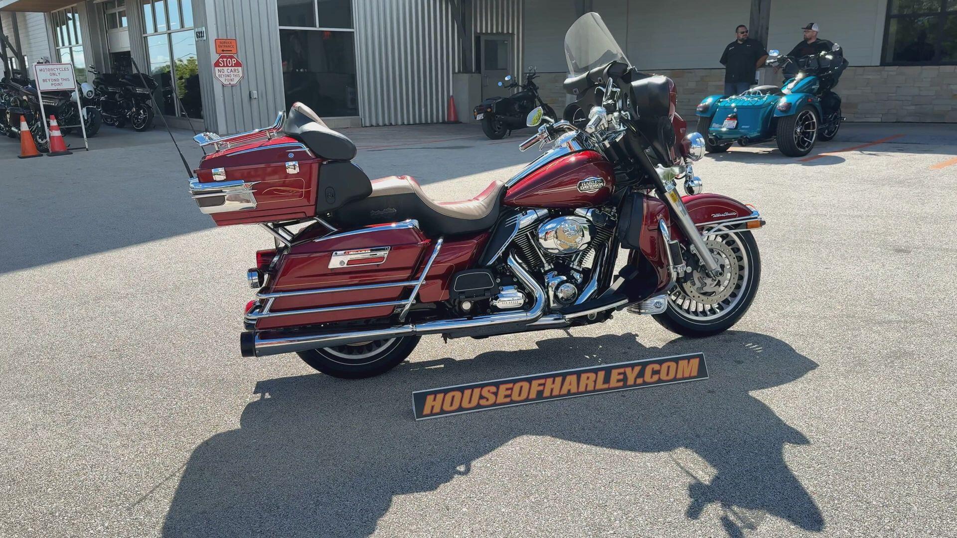 2010 Harley-Davidson® Electra Glide® Ultra Classic® Red Hot Sunglo, photo 11