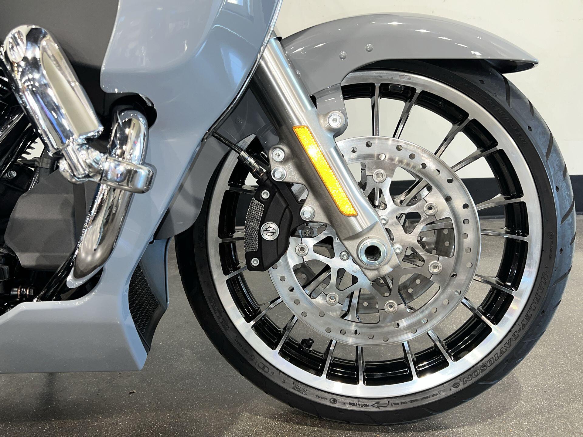 2026 Harley-Davidson® Road Glide Limited FLTRXL, photo 3
