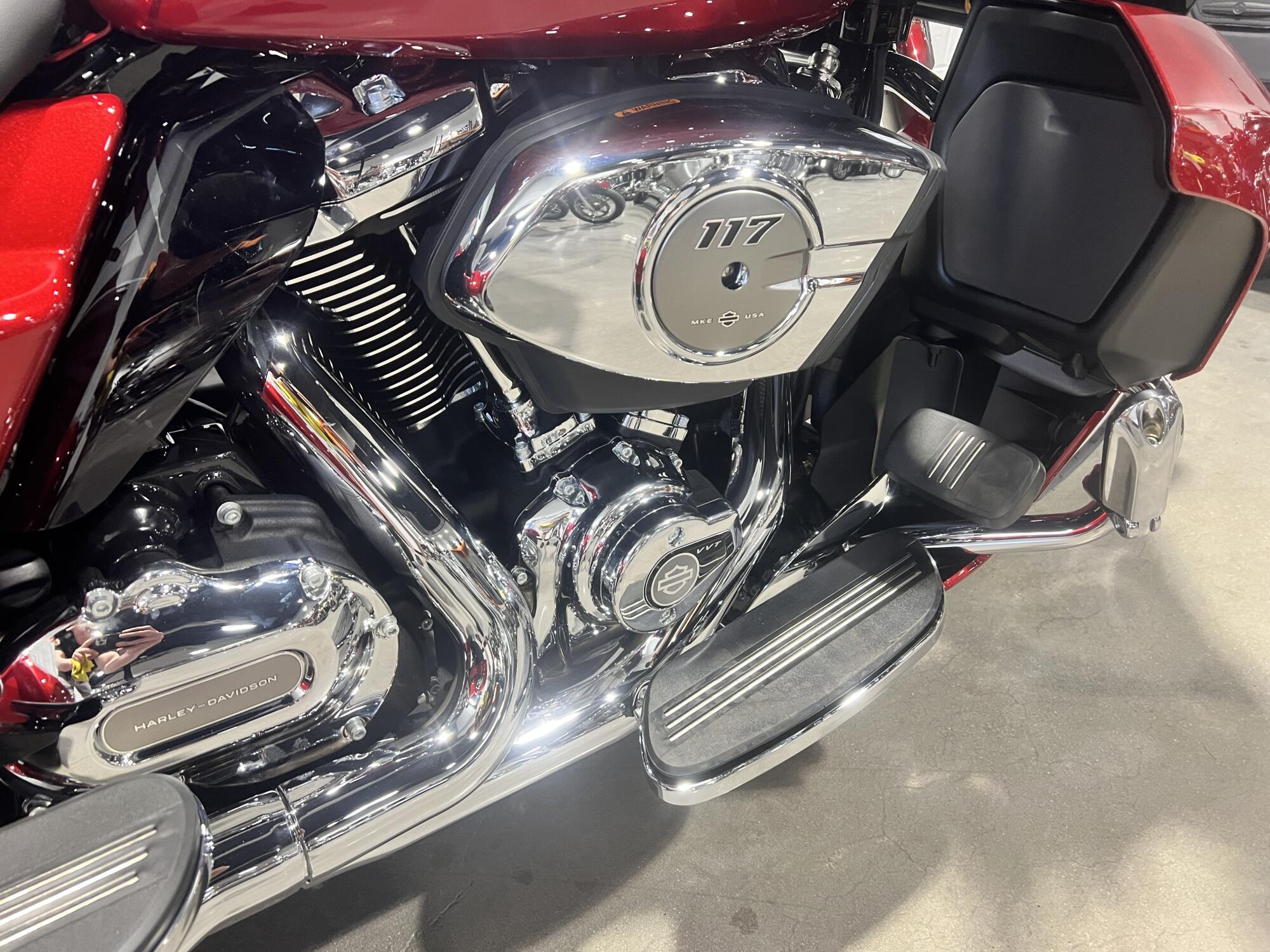 2026 Harley-Davidson® Street Glide 3 Limited Brilliant Red FLHLT, photo 8