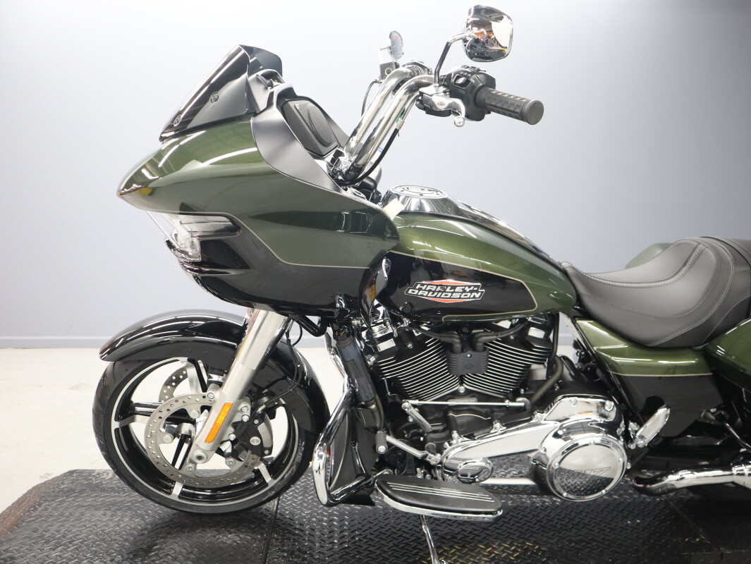 2026 Harley-Davidson® Road Glide™ FLTRX, photo 24