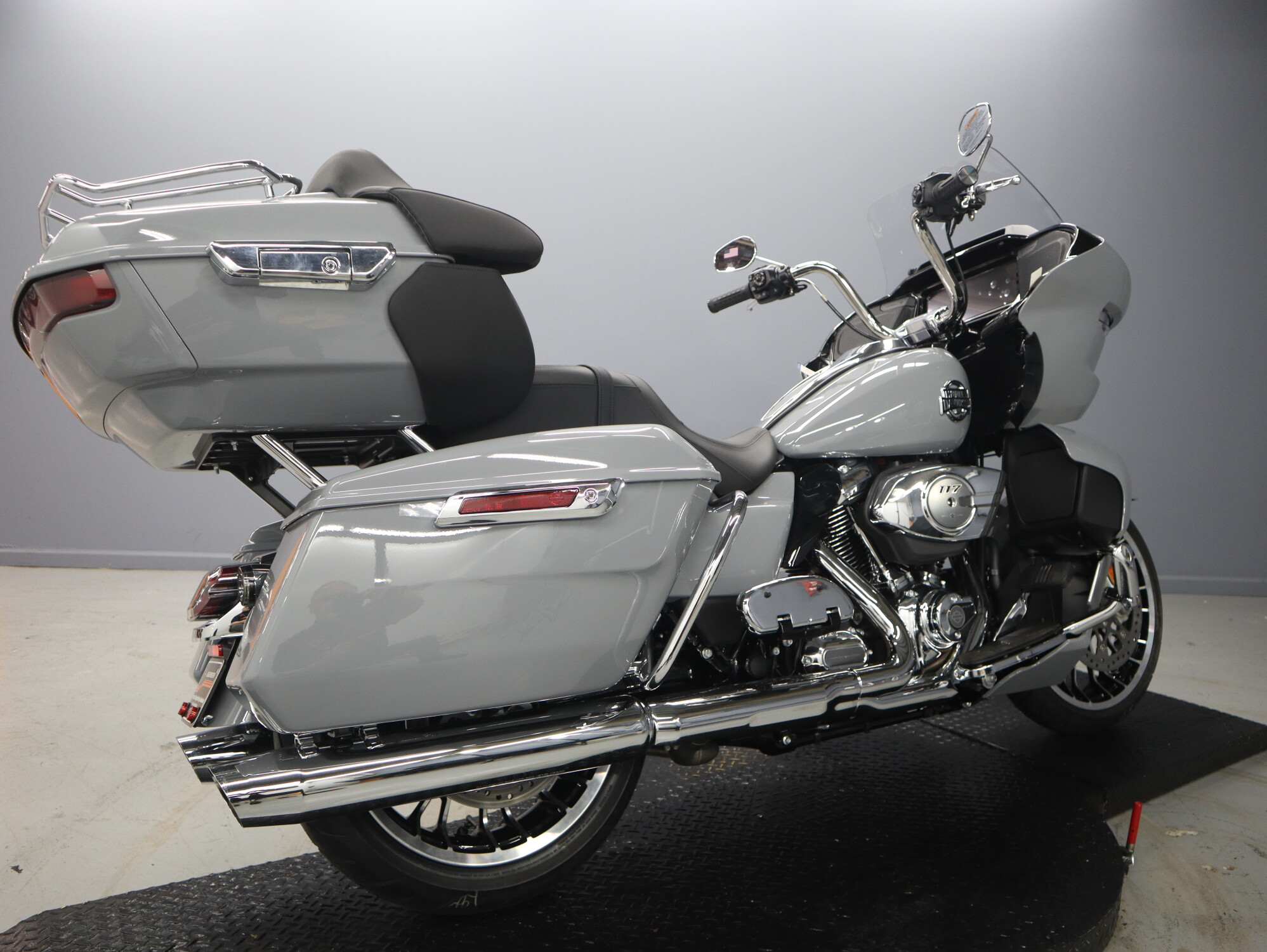 2026 Harley-Davidson® Road Glide Limited FLTRXL, photo 8