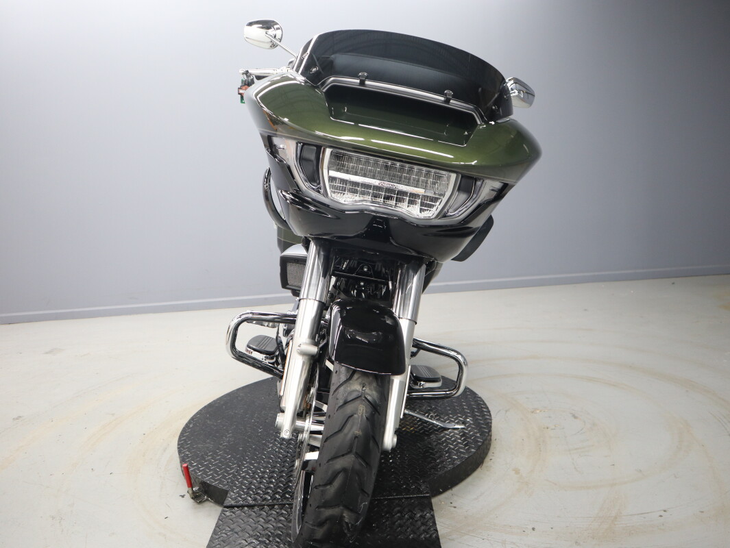 2026 Harley-Davidson® Road Glide™ FLTRX, photo 3