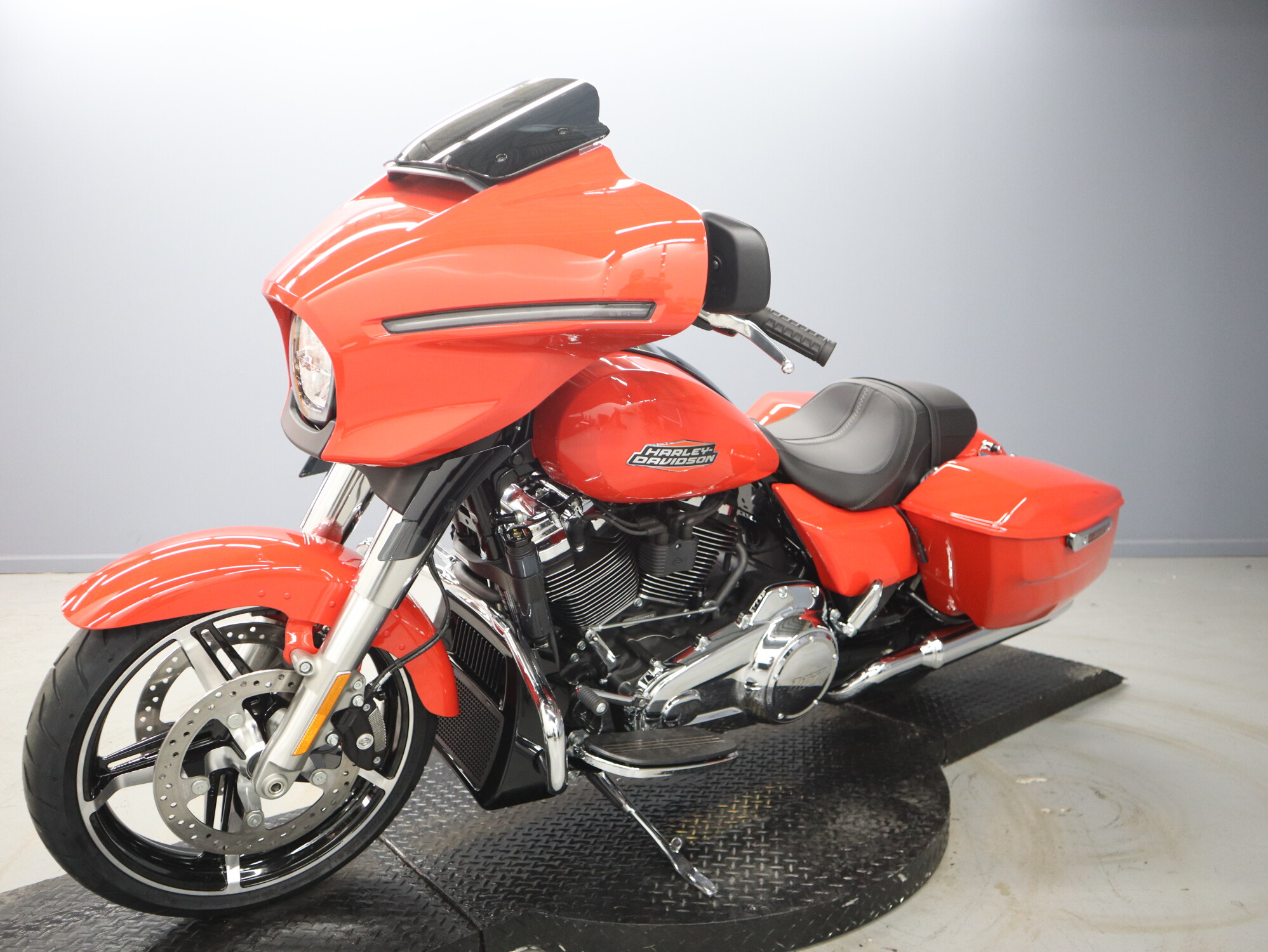 2026 Harley-Davidson® Street Glide® FLHX, photo 4