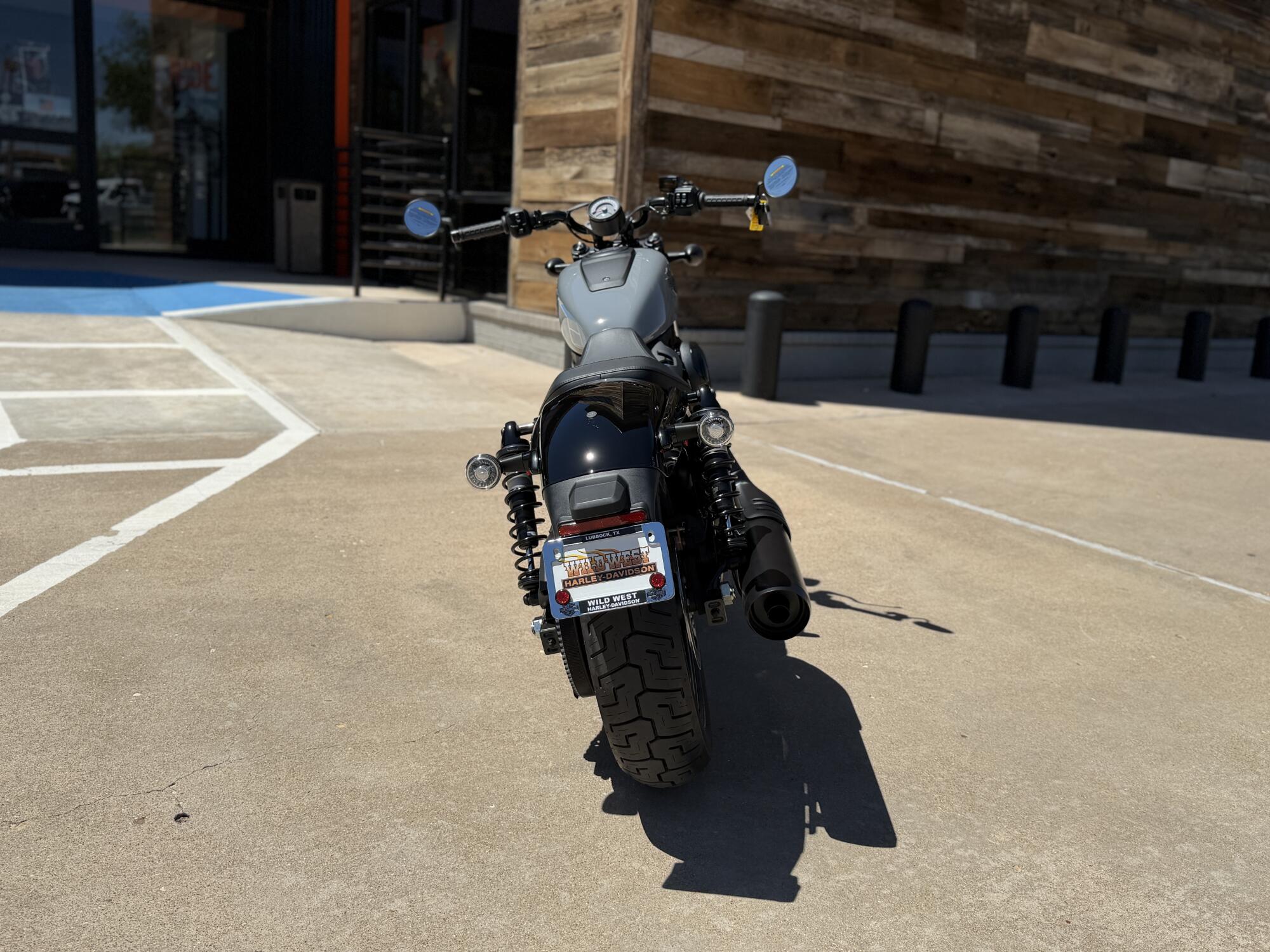 2026 Harley-Davidson® Nightster® Dark Billiard Gray Black Trim, photo 7