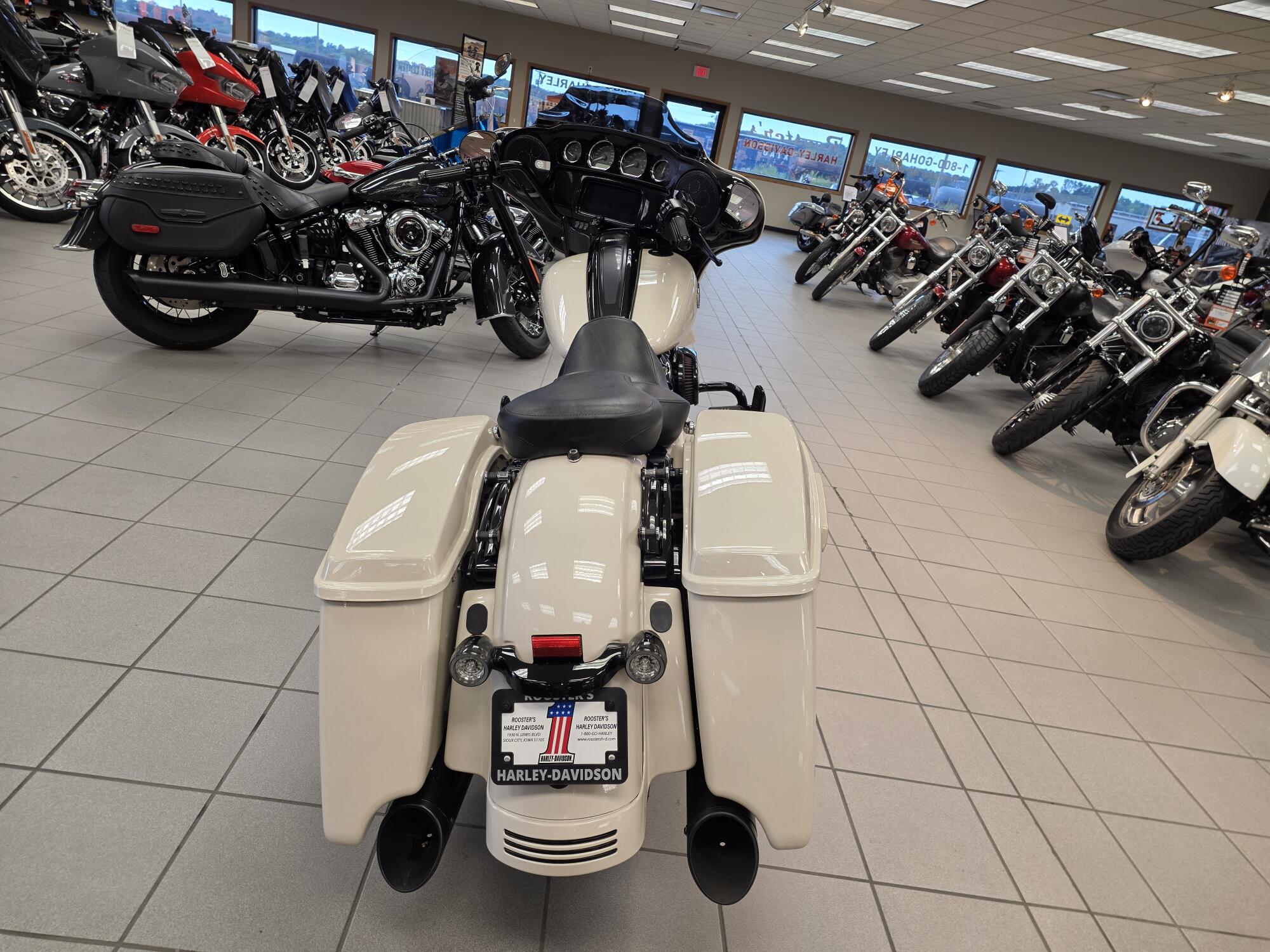 FLHXS 2022 Street Glide® Special, photo 7