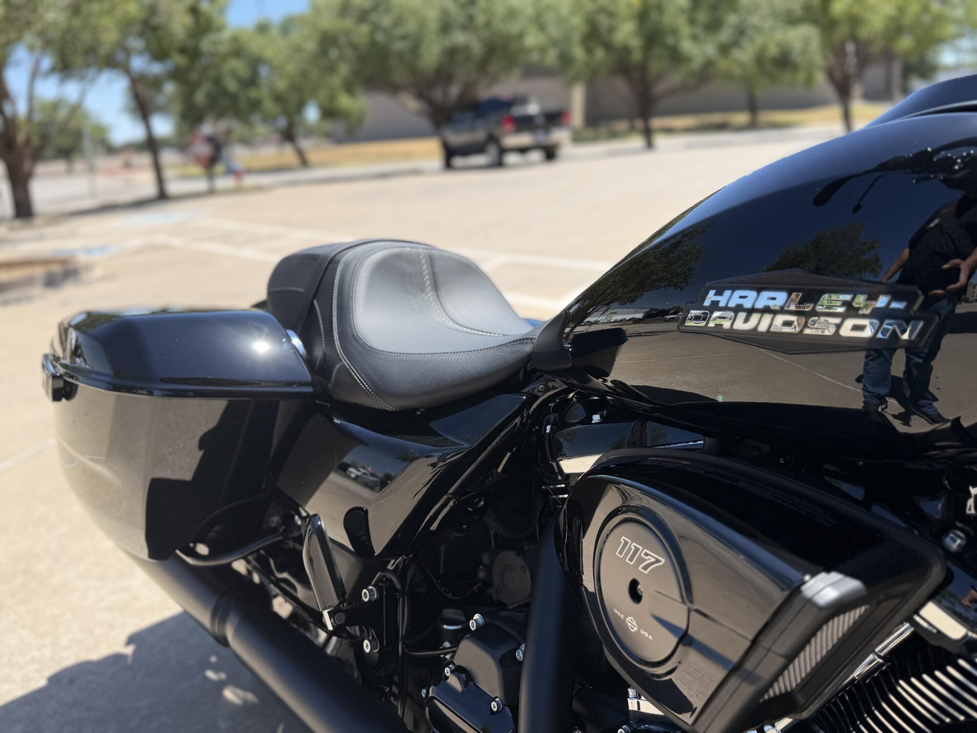 2026 Harley-Davidson® Street Glide® Vivid Black Black Trim, photo 9