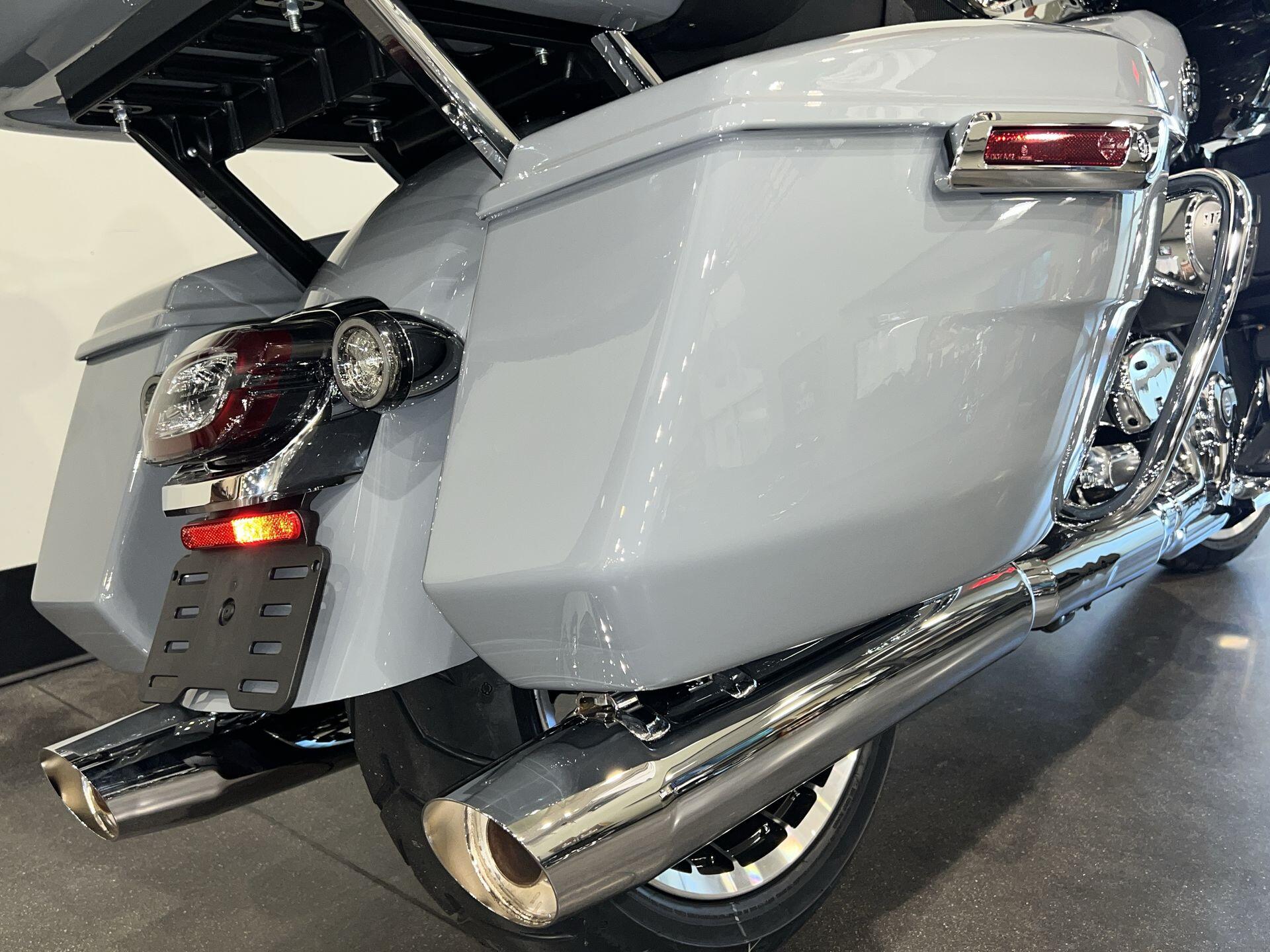 2026 Harley-Davidson® Road Glide Limited FLTRXL, photo 9