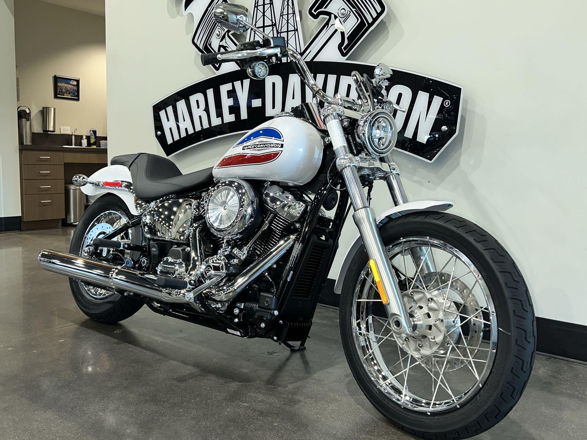 2026 Harley-Davidson® Super Glide® FXD, photo 2