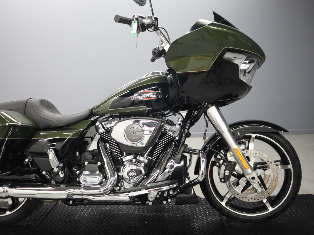 2026 Harley-Davidson® Road Glide™ FLTRX, photo 11