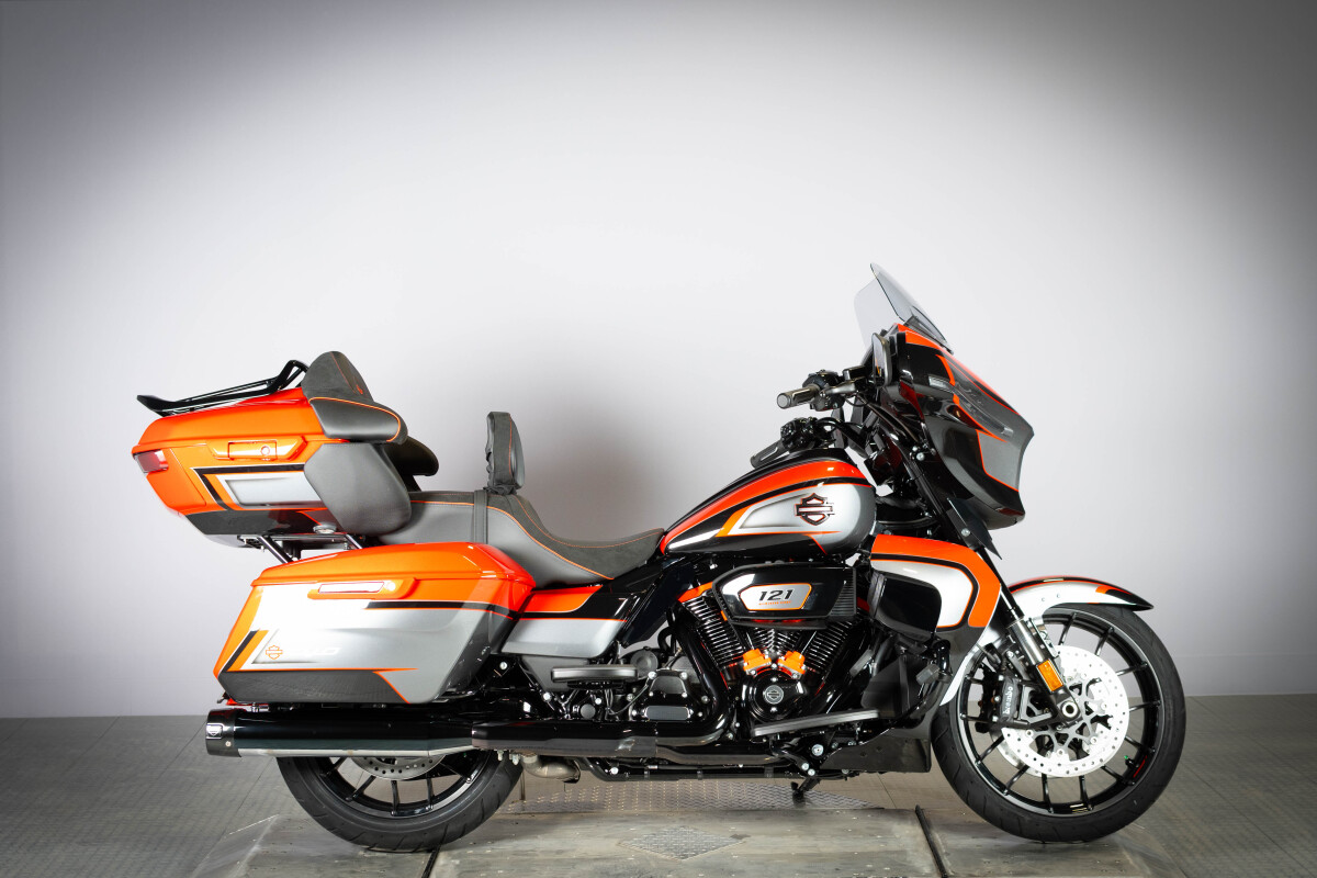 2026 Harley-Davidson® CVO Street Glide Limited FLHXLSE