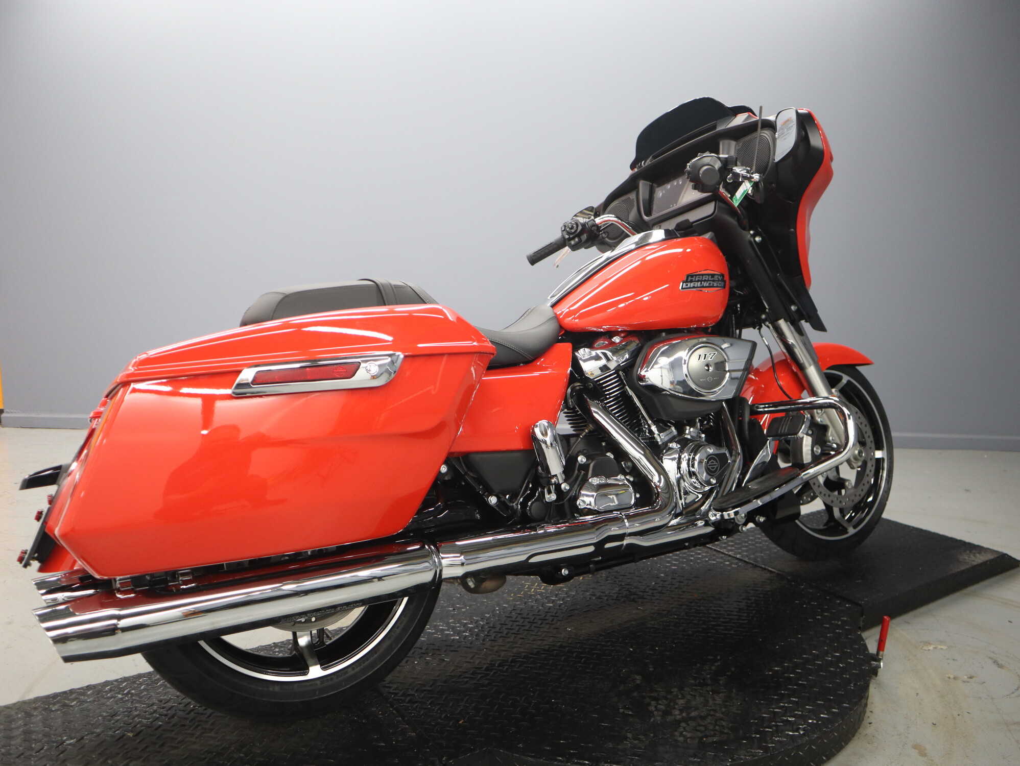 2026 Harley-Davidson® Street Glide® FLHX, photo 8