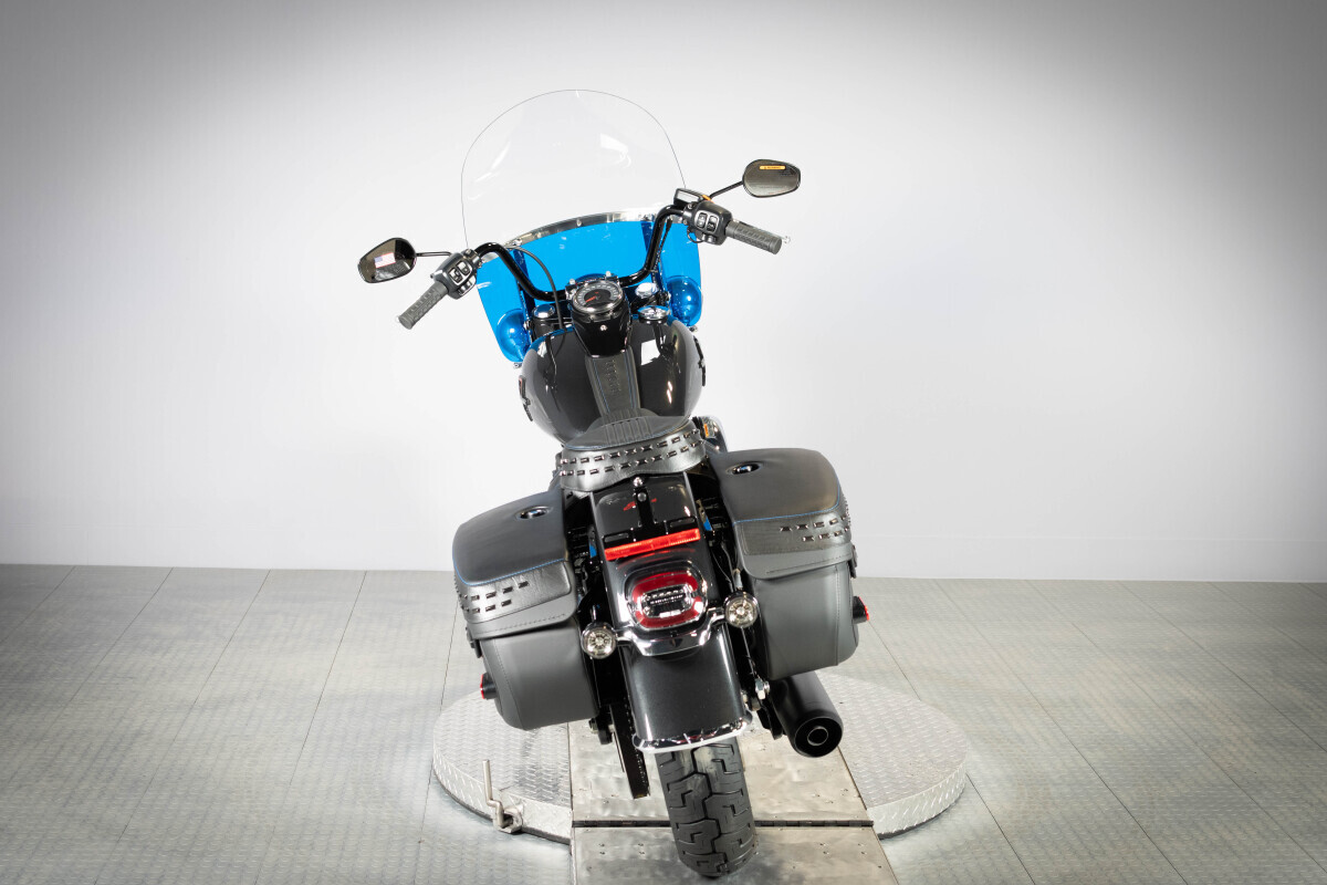 2026 Harley-Davidson® Heritage Classic FLHC, photo 8