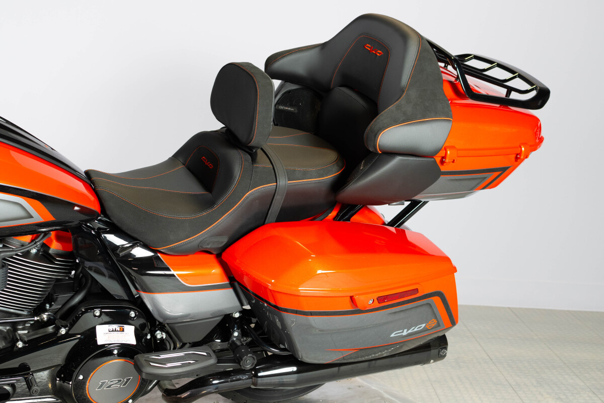 2026 Harley-Davidson® CVO Street Glide Limited FLHXLSE, photo 14