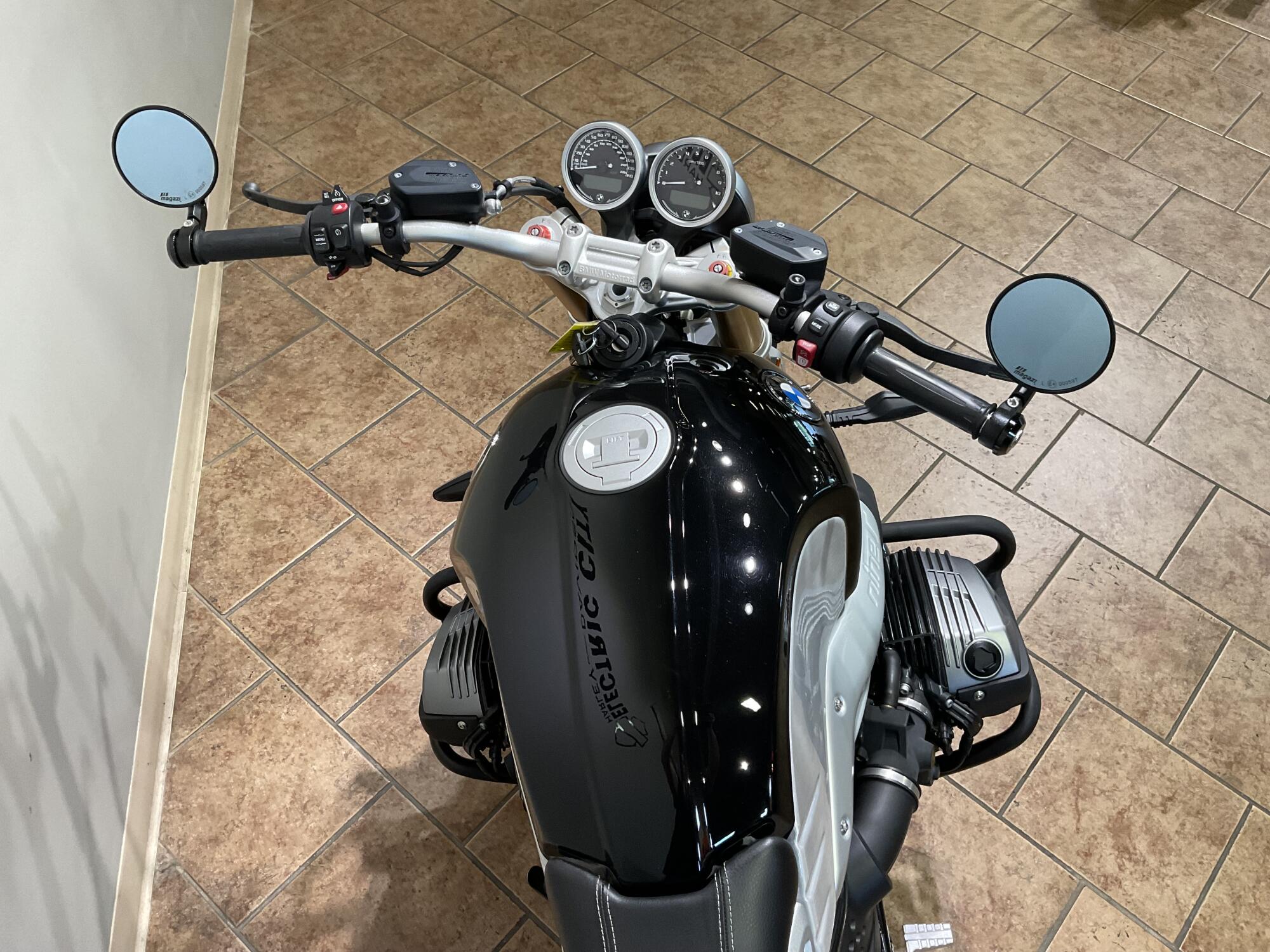 2021 BMW Motorrad BMW R nineT Black, photo 6