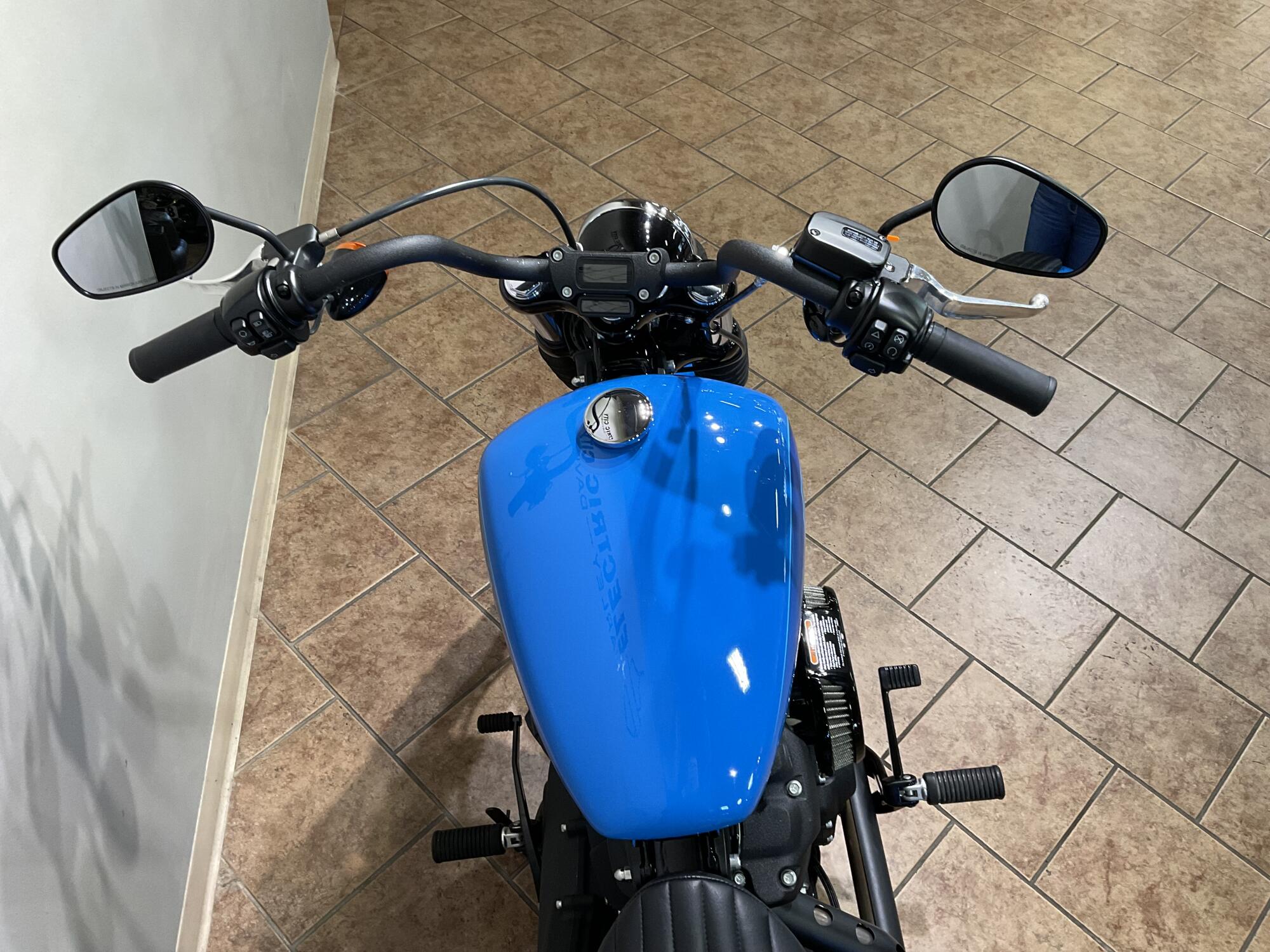 2022 Harley-Davidson® Street Bob® 114 Fastback Blue FXBBS, photo 6