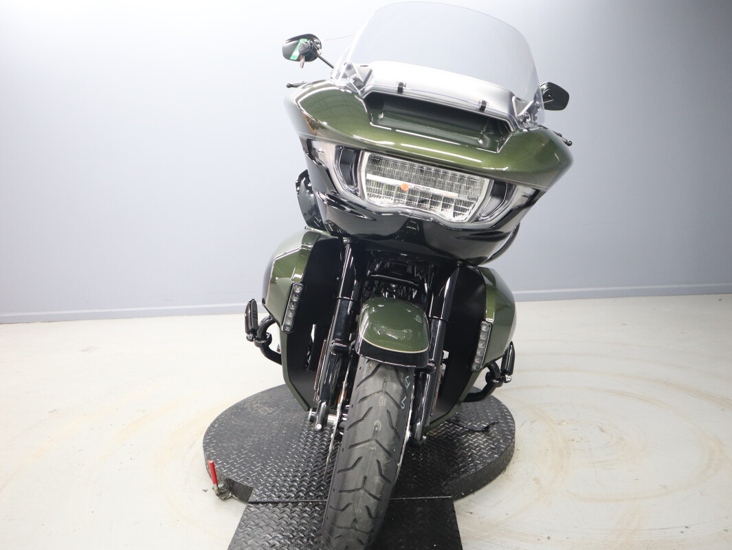 2026 Harley-Davidson® Road Glide Limited FLTRXL, photo 3