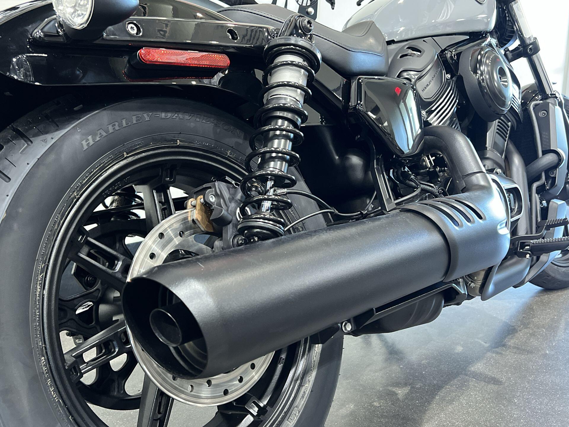 2026 Harley-Davidson® Nightster® RH975, photo 9
