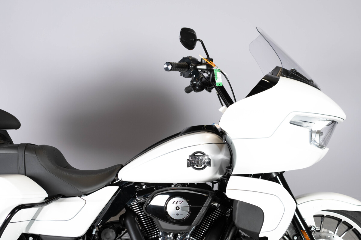 2026 Harley-Davidson® Road Glide Limited FLTRXL, photo 15
