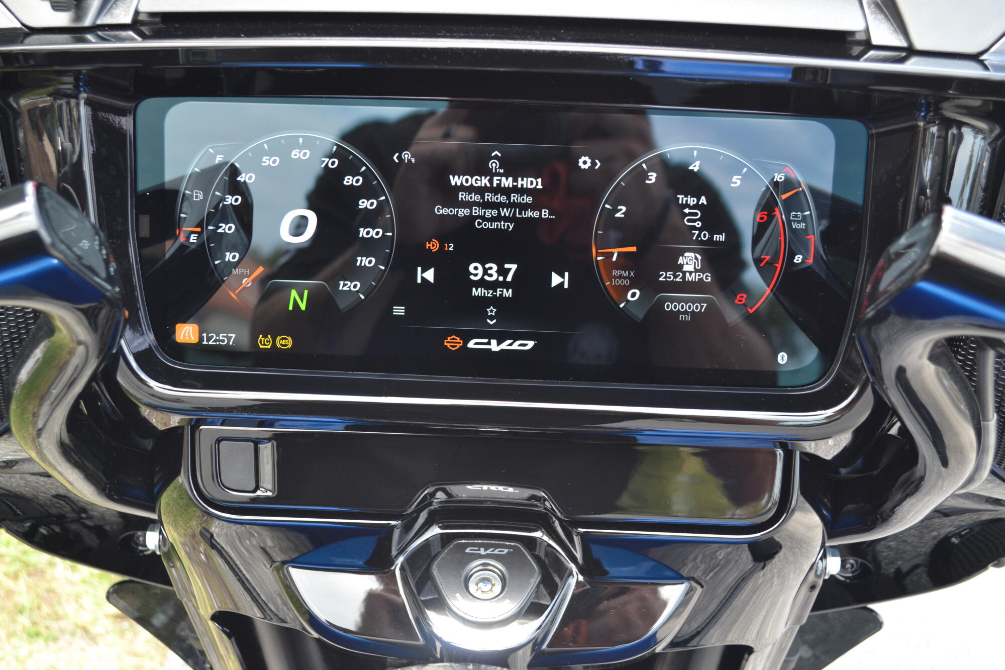 2026 Harley-Davidson® CVO Street Glide ST Electric Coast - FLHXSTSE, photo 14
