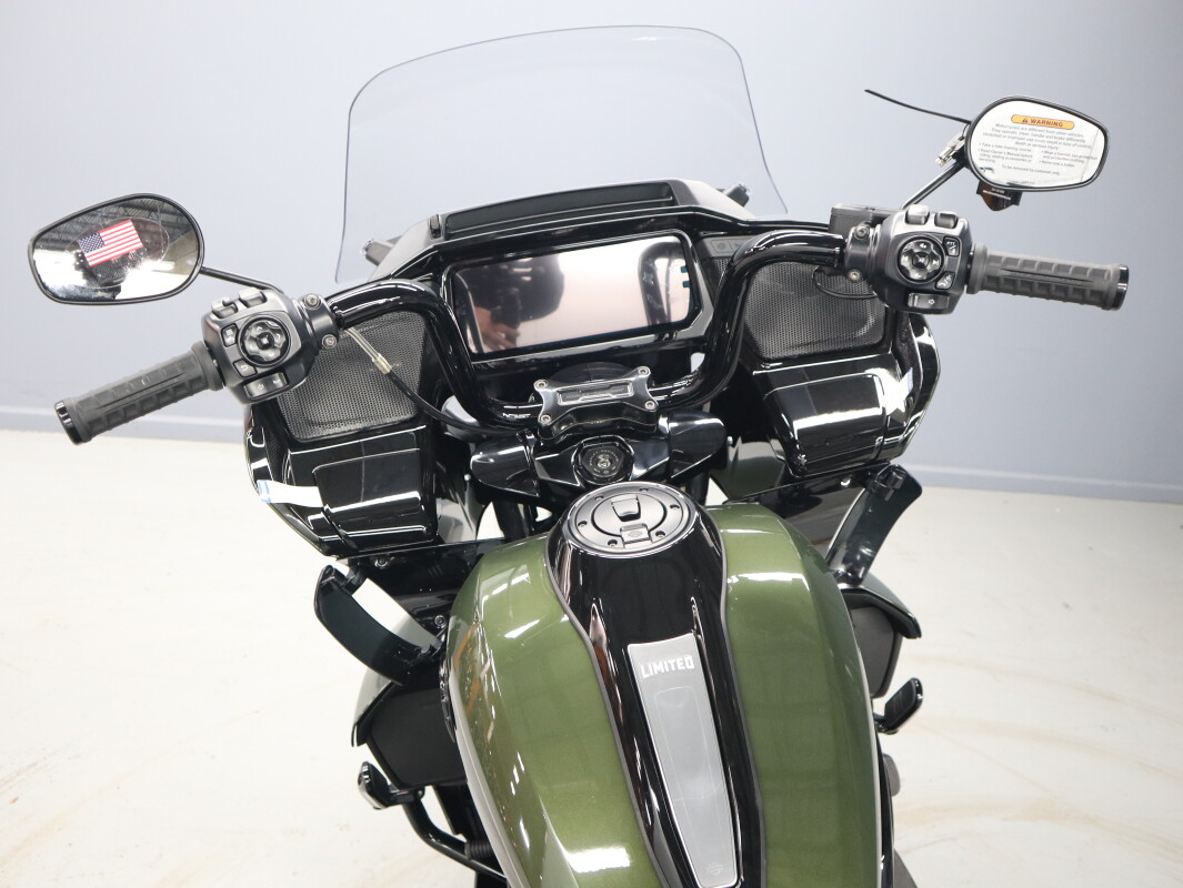 2026 Harley-Davidson® Road Glide Limited FLTRXL, photo 9