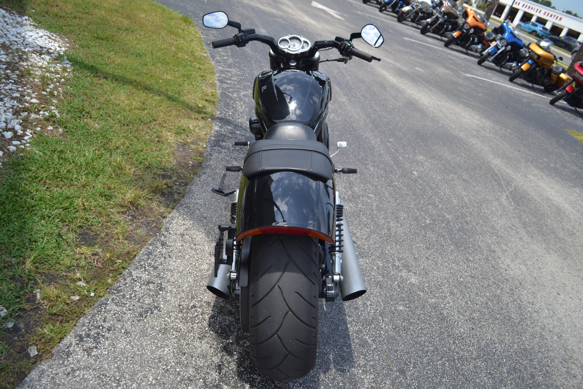 2011 Harley-Davidson® V-Rod Muscle® - VRSCF, photo 8