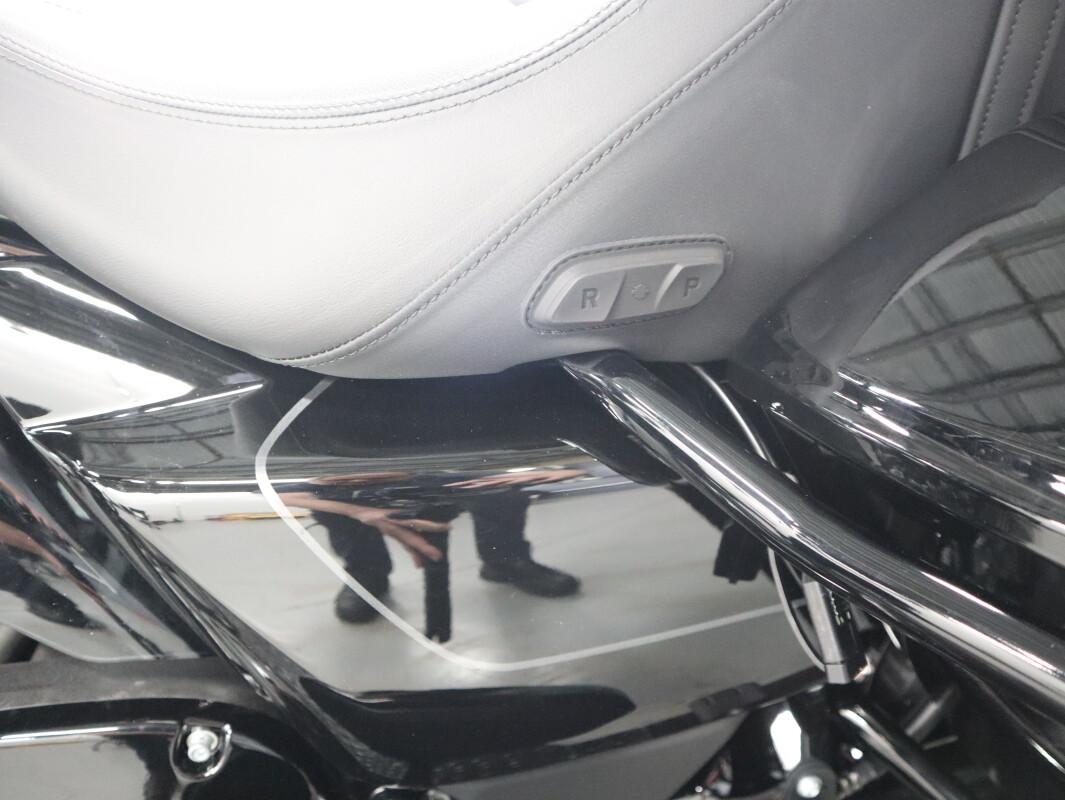 2026 Harley-Davidson® Road Glide Limited FLTRXL, photo 10