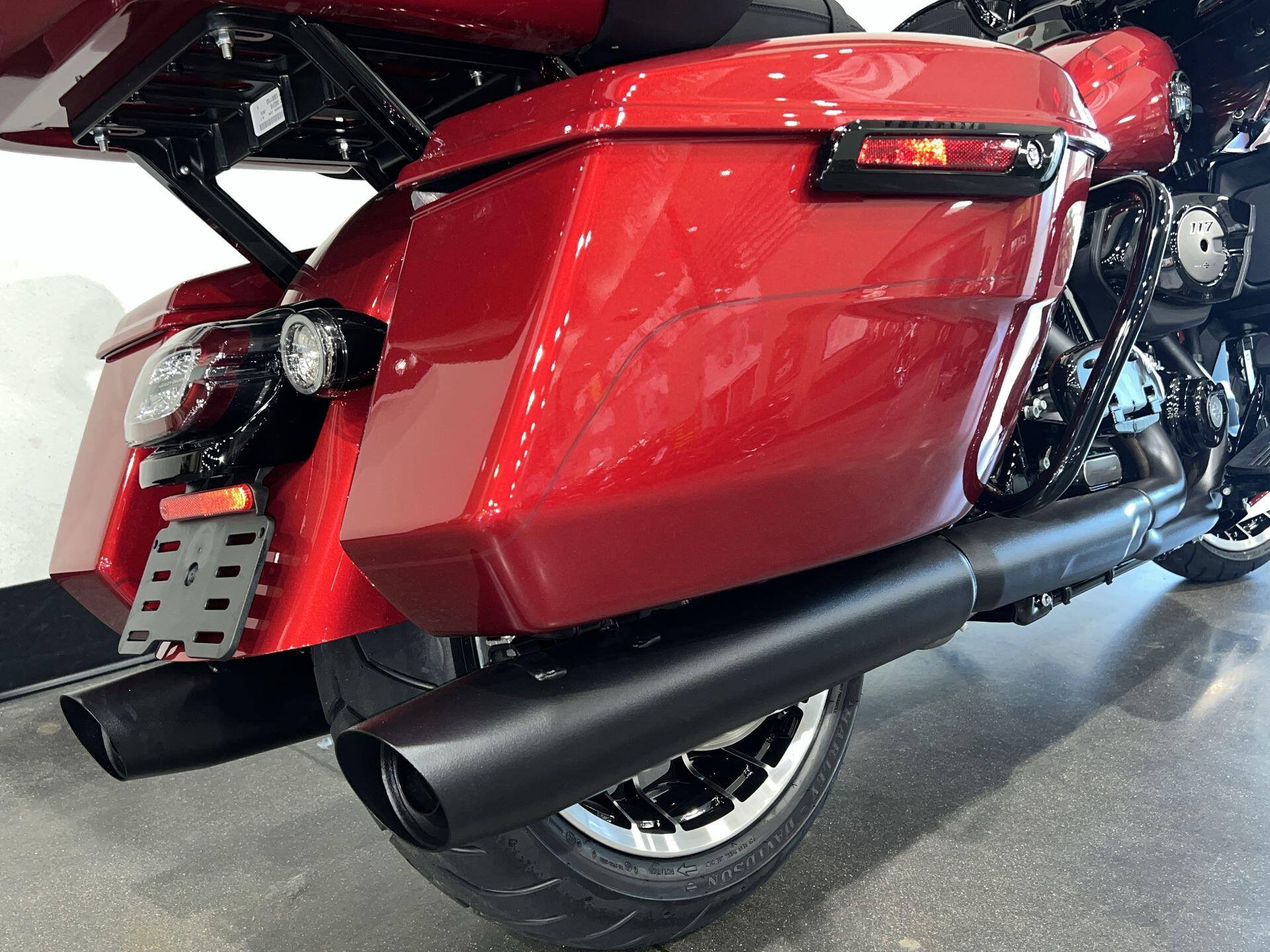 2026 Harley-Davidson® Road Glide Limited FLTRXL, photo 9