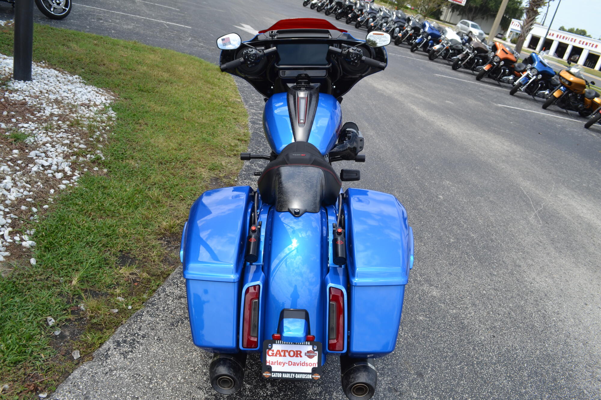 2026 Harley-Davidson® CVO Street Glide ST Electric Coast - FLHXSTSE, photo 11