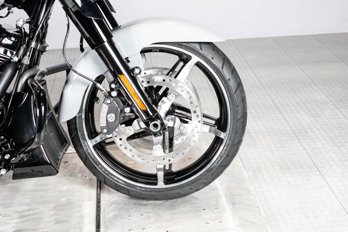 2026 Harley-Davidson® Street Glide® FLHX, photo 14