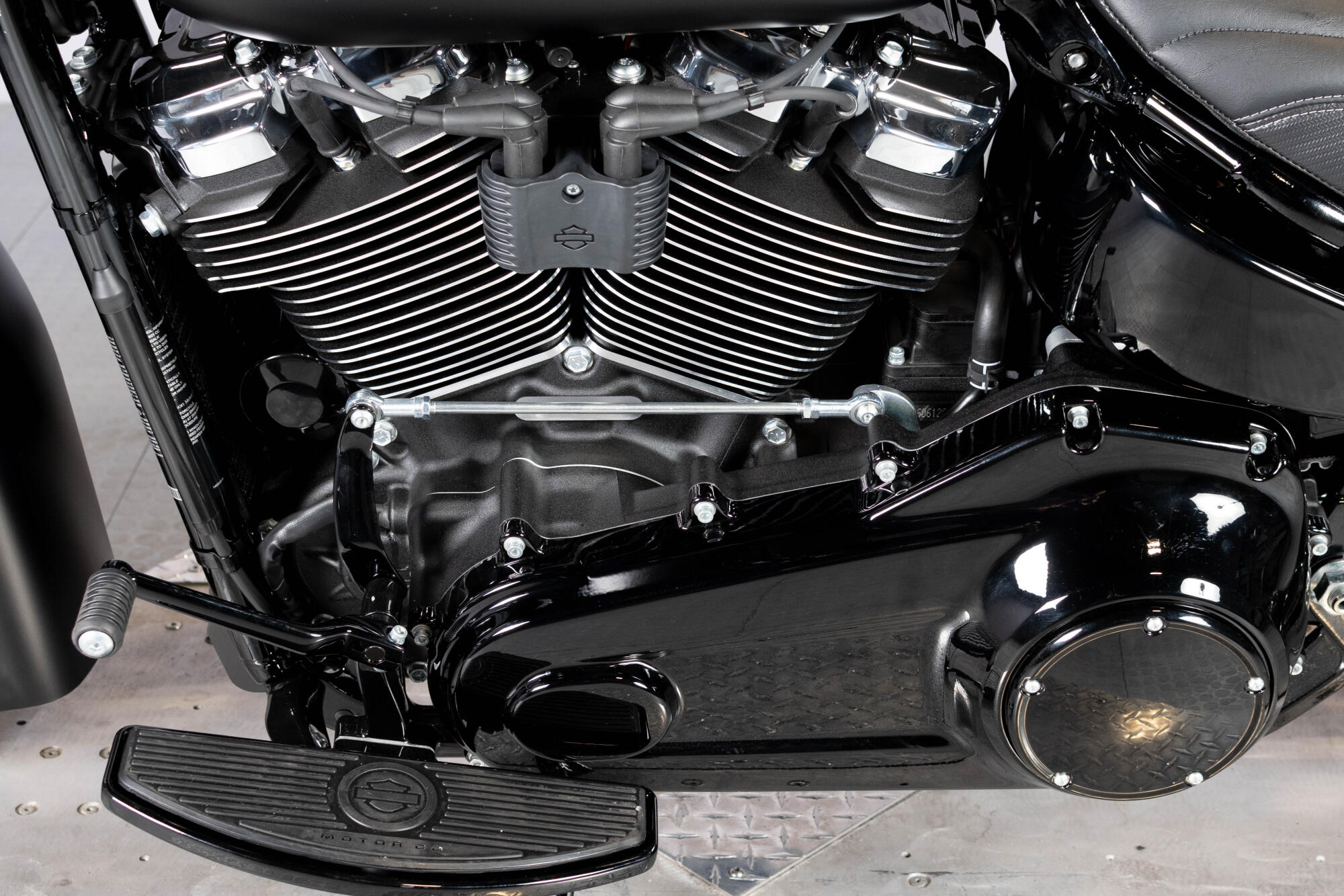 2026 Harley-Davidson® Deadwood™ FLHD, photo 17