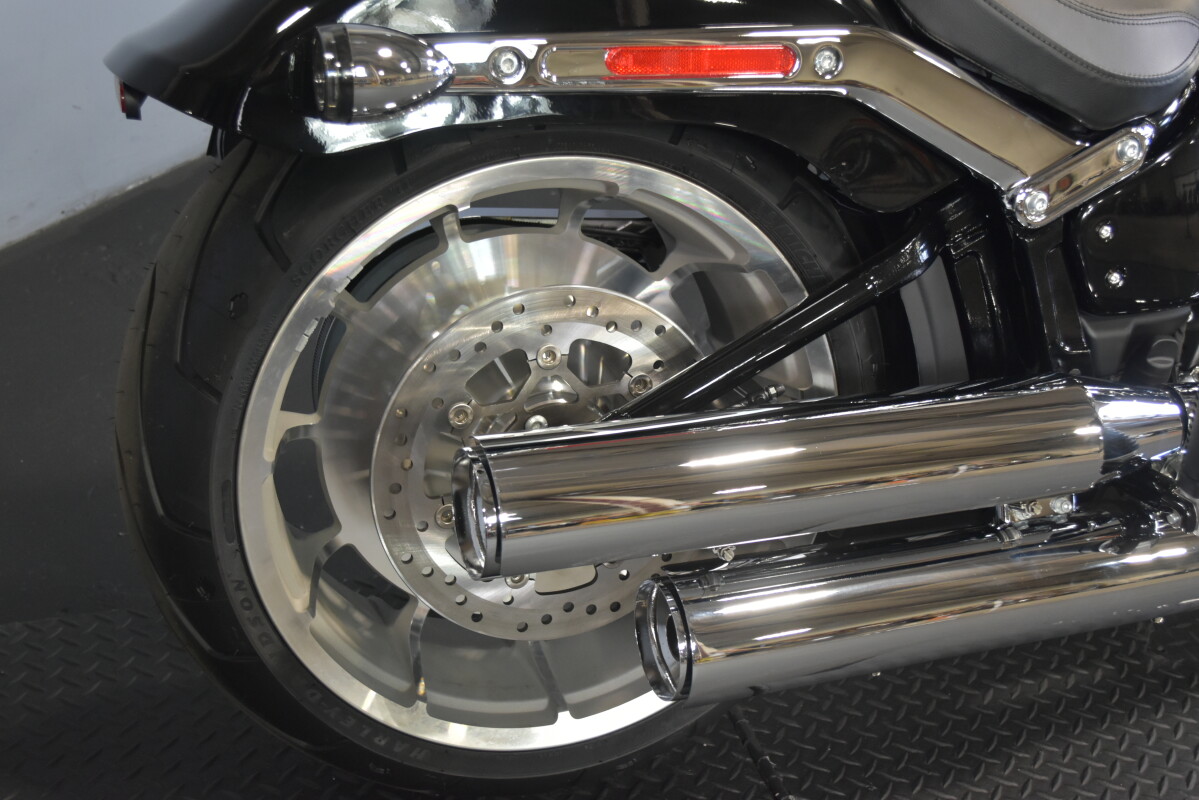 2026 Harley-Davidson® Fat Boy® FLFB, photo 11