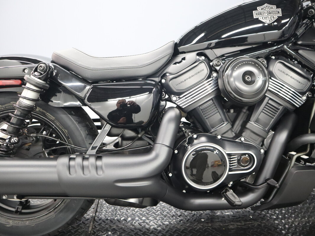 2026 Harley-Davidson® Nightster™ RH975, photo 17