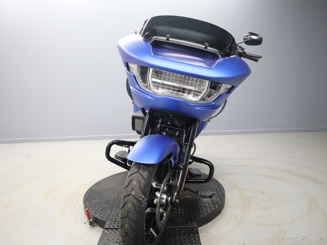 2026 Harley-Davidson® Road Glide™ FLTRX, photo 3