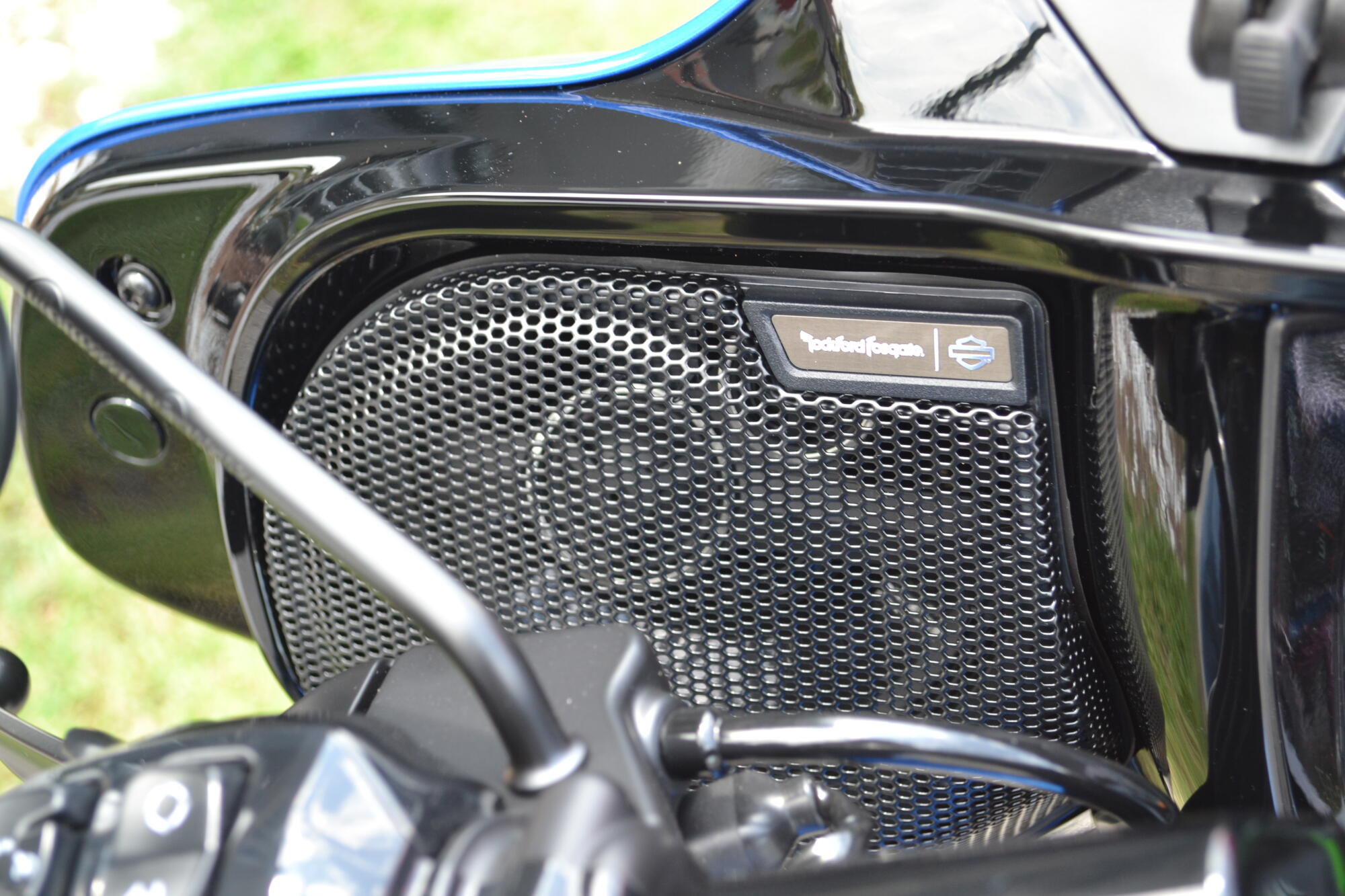 2026 Harley-Davidson® CVO Street Glide ST Electric Coast - FLHXSTSE, photo 15