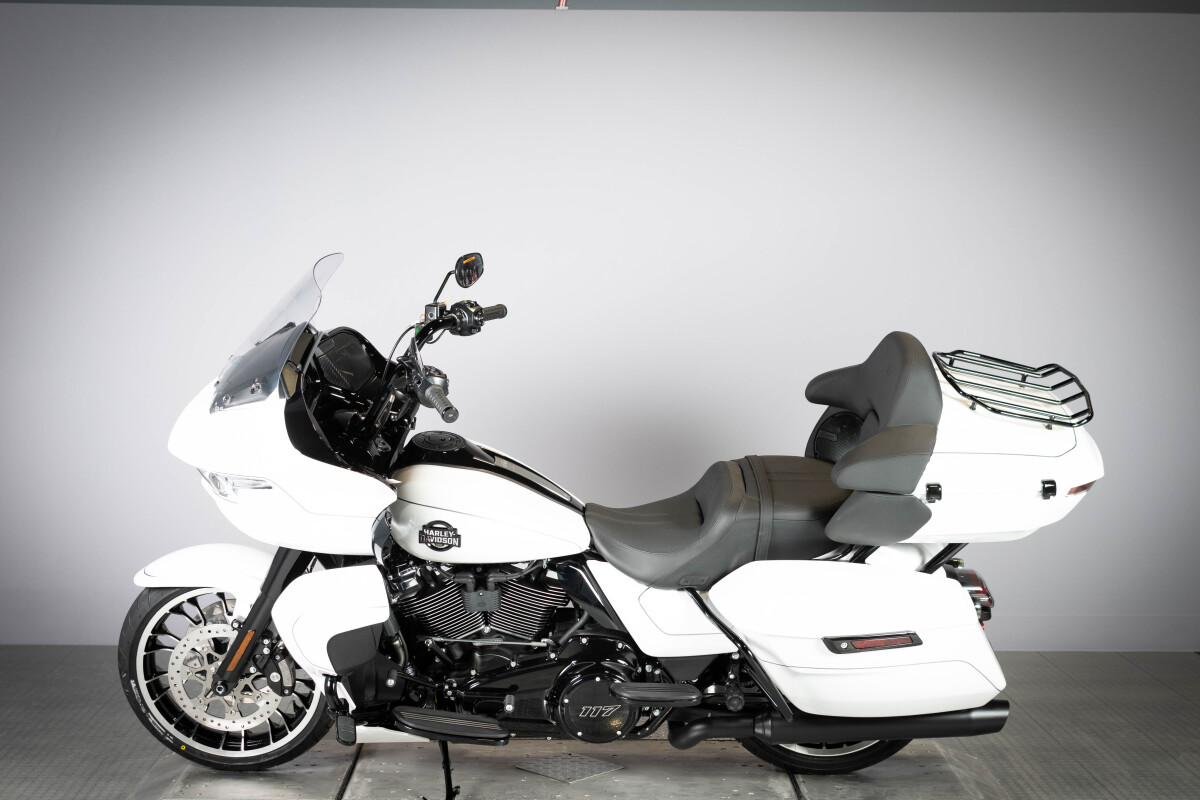 2026 Harley-Davidson® Road Glide Limited FLTRXL, photo 5