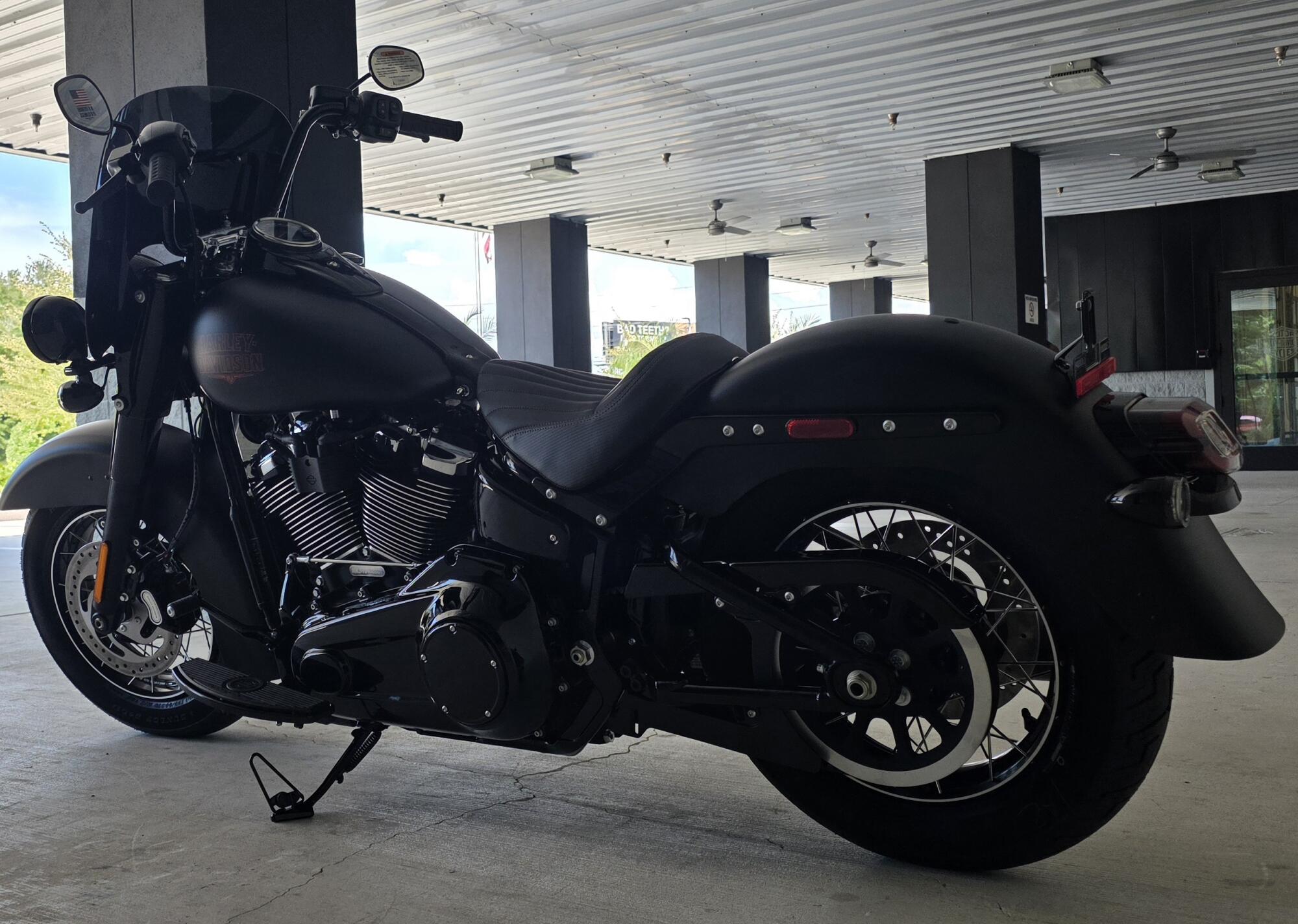 2026 Harley-Davidson® Deadwood™ Black Denim, photo 10