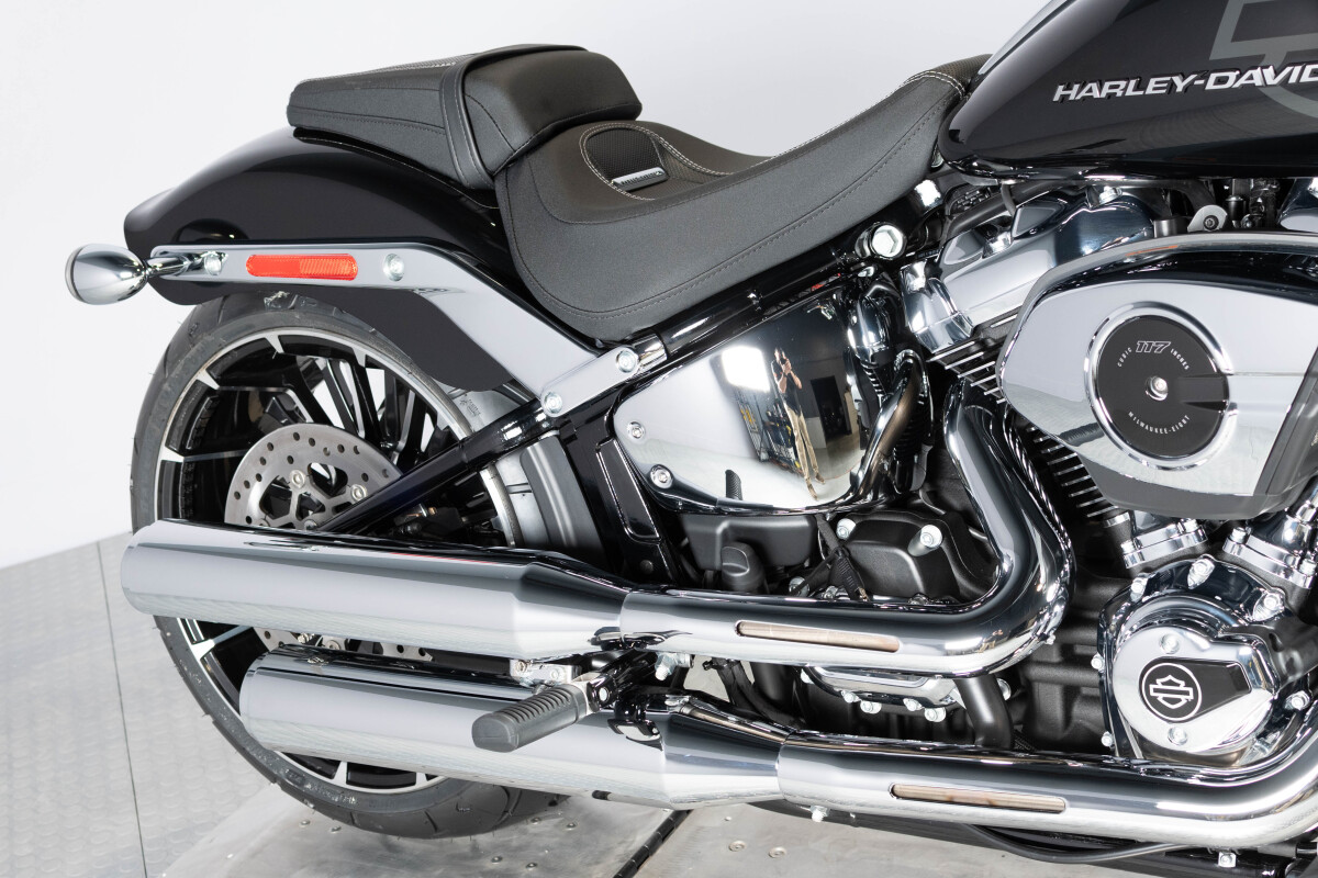 2026 Harley-Davidson® Breakout™ FXBR, photo 9